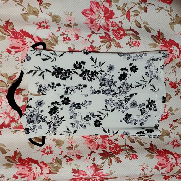 Calvin Klein Black Floral Print Blouse - White Large Sleevless - Picture 3 of 8